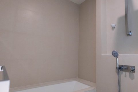 Кондоминиум с 2 спальнями в Кхлонг Сане, Бангкок, Таиланд № 154710 - фото 17