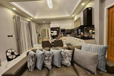 Вилла в Паттайе, Таиланд с 3 спальнями № 152259 - фото 5