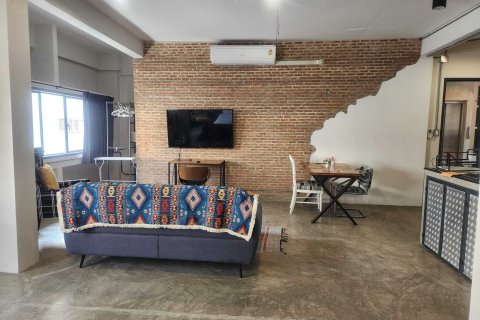 Commercial property in Khlong Toei, Bangkok, Thailand № 168945 - photo 3