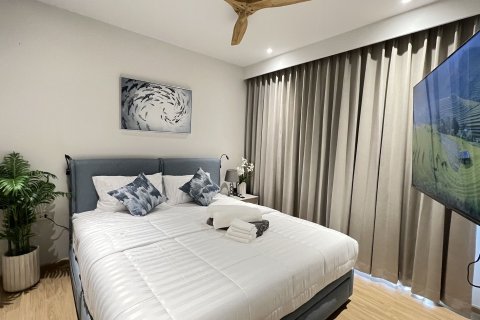 Condo in Phuket, Thailand, 3 bedrooms  № 168949 - photo 5