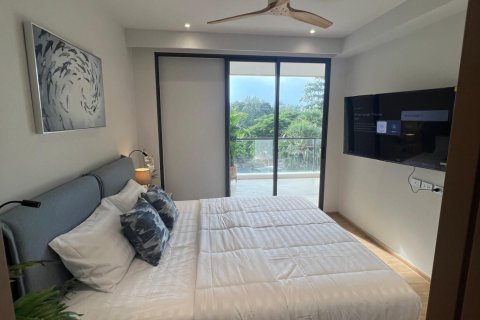 Condo in Phuket, Thailand, 3 bedrooms  № 168949 - photo 17