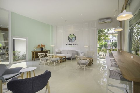 House in Hang Dong, Thailand 6 bedrooms № 168944 - photo 2