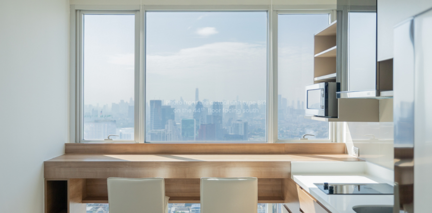 Studio dans le Condo à Phaya Thai, Bangkok, Thaïlande  № 168948