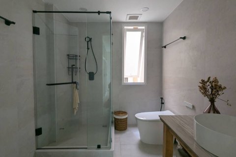 Studio in the Condo in Sathon, Bangkok, Thailand  № 168947 - photo 24