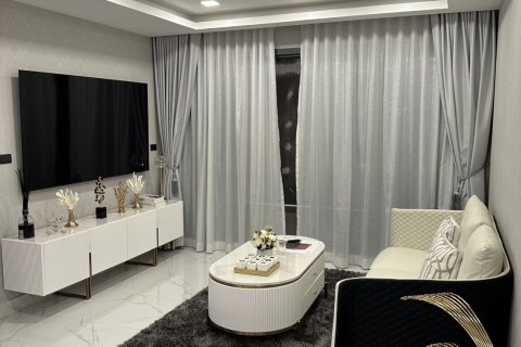 Condo in Pattaya, Thailand, 2 bedrooms  № 169660 - photo 4