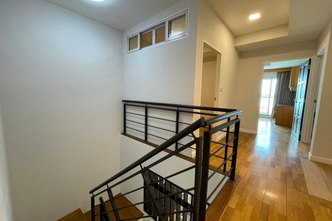 Дуплекс в Ян Наве, Бангкок, Таиланд с 3 спальнями № 169657 - фото 11