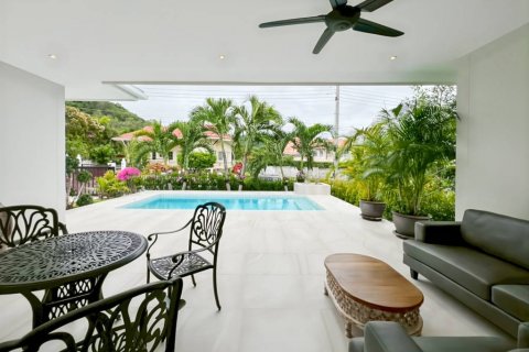 Вилла в Хуа Хине, Таиланд с 3 спальнями № 135164 - фото 9