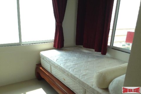 Apartment on Jomtien Beach, Pattaya, Thailand 2 bedrooms № 193602 - photo 3