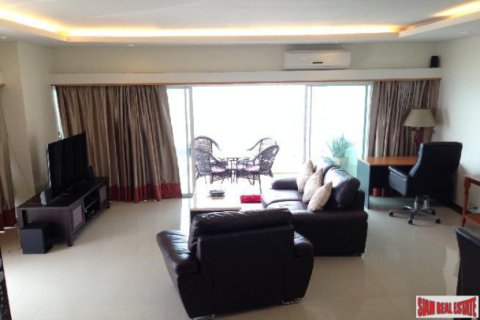 Apartment on Jomtien Beach, Pattaya, Thailand 2 bedrooms № 193602 - photo 5