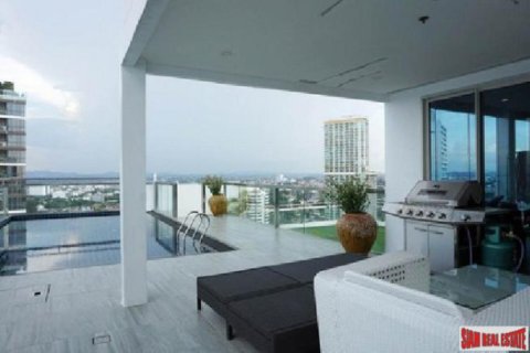 Penthouse à Pattaya, Thaïlande 2 chambres № 193603 - photo 1