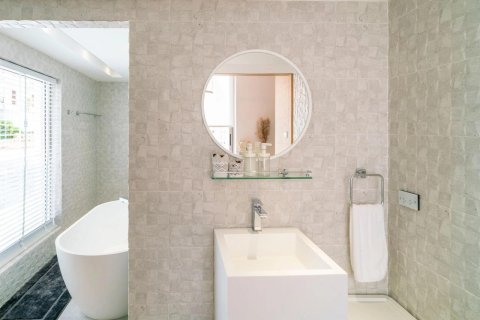 Penthouse in Phuket, Thailand 2 bedrooms № 150713 - photo 18