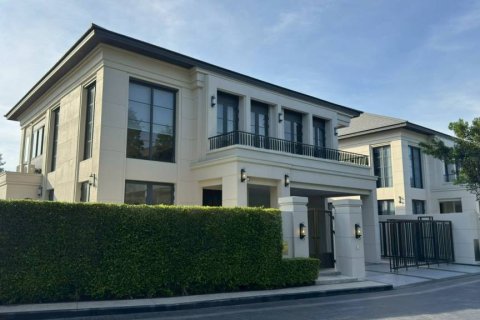 Дом в Паттайе, Таиланд с 4 спальнями  № 153808 - фото 1