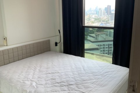 Studio dans le Condo à Khlong Toei, Bangkok, Thaïlande  № 173585 - photo 4