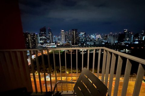 Кондоминиум с 2 спальнями в Ратчатхеви, Бангкок, Таиланд № 173586 - фото 4