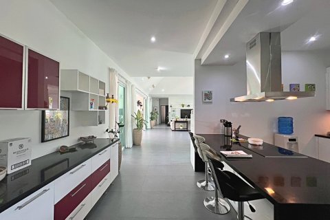 Villa in Hua Hin, Thailand 3 bedrooms № 168401 - photo 25