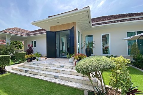 Villa in Hua Hin, Thailand 3 bedrooms № 168401 - photo 15