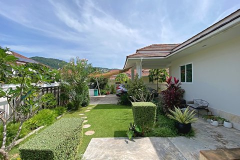 Villa in Hua Hin, Thailand 3 bedrooms № 168401 - photo 12