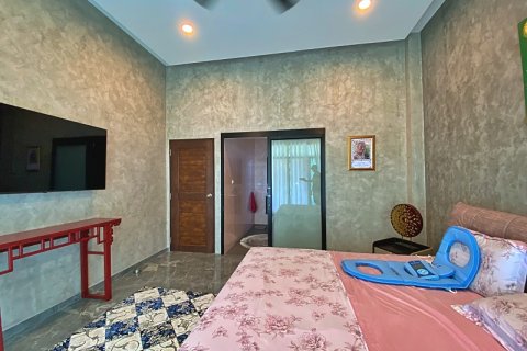 Villa in Pran Buri, Thailand 4 bedrooms № 168403 - photo 28