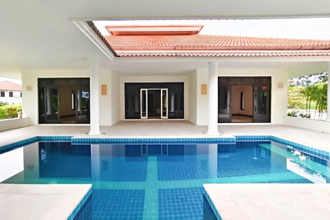 Villa in Cha-am, Thailand 3 bedrooms № 168400 - photo 24