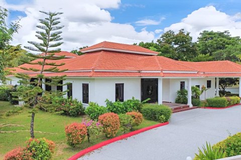 Villa in Cha-am, Thailand 3 bedrooms № 168400 - photo 2