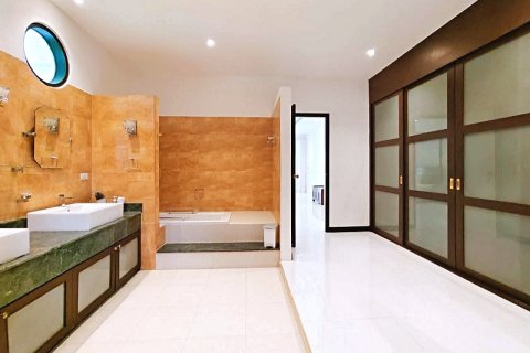 Villa in Cha-am, Thailand 3 bedrooms № 168400 - photo 30