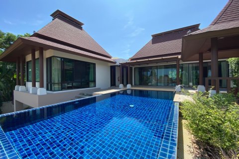 Villa in Pran Buri, Thailand 3 bedrooms № 168404 - photo 2