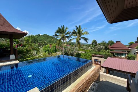 Villa in Pran Buri, Thailand 3 bedrooms № 168404 - photo 3