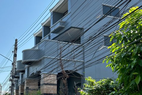 Таунхаус в Чиангмае, Таиланд с 4 спальнями  № 172030 - фото 5