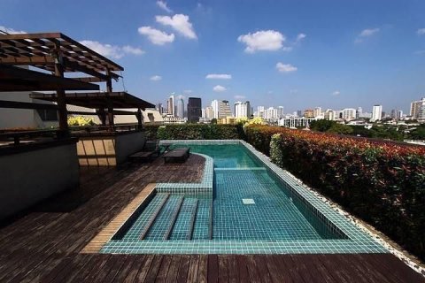 Студия в кондо в Ваттхане, Бангкок, Таиланд № 172026 - фото 1