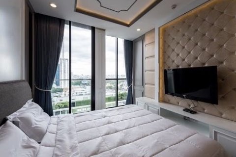 Studio in the Condo in Pathum Wan, Bangkok, Thailand  № 169627 - photo 5