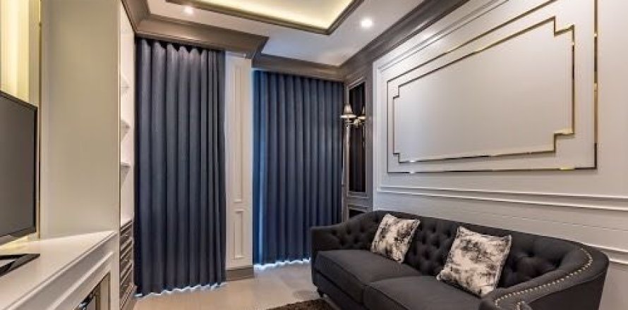 Studio in the Condo in Pathum Wan, Bangkok, Thailand  № 169627