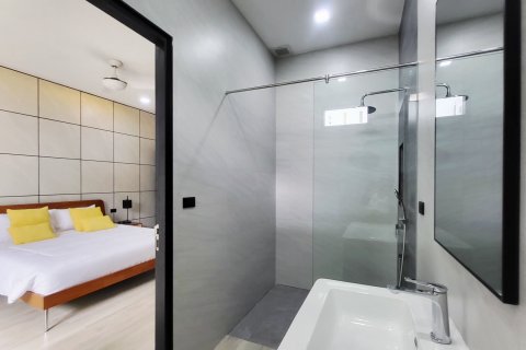 Villa in Phuket, Thailand 4 bedrooms № 169633 - photo 21