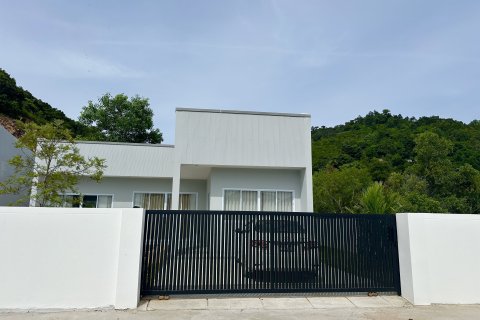 Villa in Ko Samui, Thailand 3 bedrooms № 169630 - photo 2