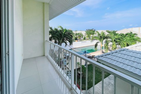 Townhouse in Hua Hin, Thailand 3 bedrooms № 138016 - photo 16