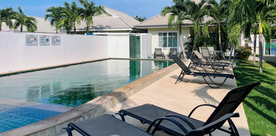 Townhouse in Hua Hin, Thailand 3 bedrooms № 138016