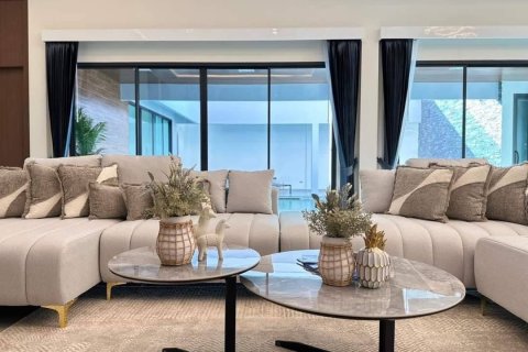 Вилла в Паттайе, Таиланд с 4 спальнями  № 138019 - фото 11