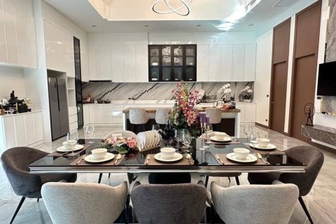 Вилла в Паттайе, Таиланд с 4 спальнями  № 138019 - фото 12