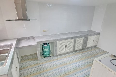 House in Pattaya, Thailand 4 bedrooms № 173391 - photo 12