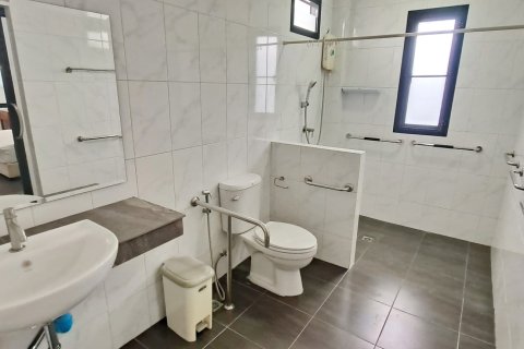 House in Pattaya, Thailand 4 bedrooms № 173391 - photo 10