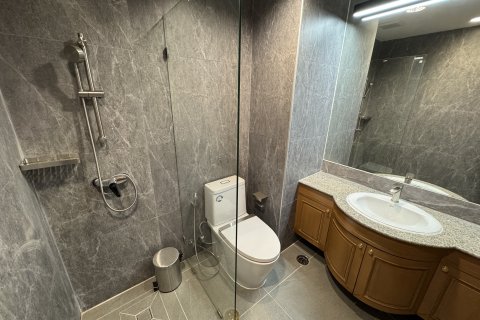 Condo à Sathon, Bangkok, Thaïlande, 3 chambres  № 173388 - photo 24