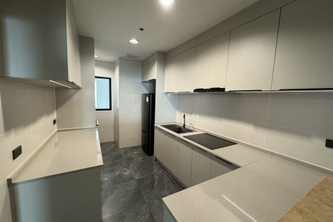 Condo à Sathon, Bangkok, Thaïlande, 3 chambres  № 173388