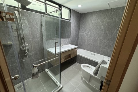 Condo à Sathon, Bangkok, Thaïlande, 3 chambres  № 173388 - photo 2