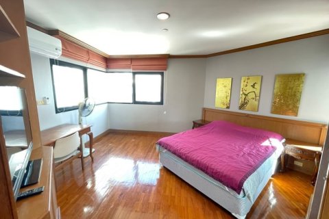 Condo à Sathon, Bangkok, Thaïlande, 3 chambres  № 173388 - photo 14