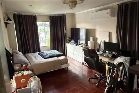 House in Phasi Charoen, Bangkok, Thailand 6 bedrooms № 161623 - photo 9