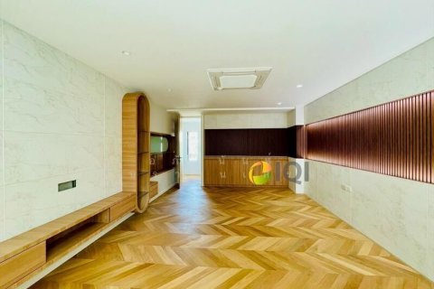 Townhouse in Watthana, Bangkok, Thailand 5 bedrooms № 161624 - photo 9