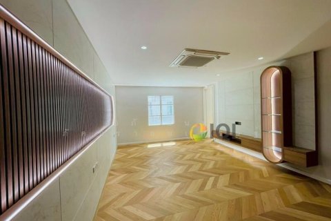 Townhouse in Watthana, Bangkok, Thailand 5 bedrooms № 161624 - photo 10