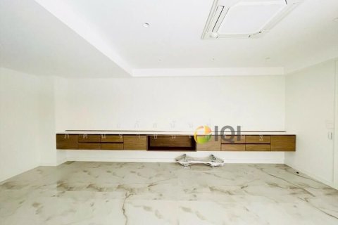 Townhouse in Watthana, Bangkok, Thailand 5 bedrooms № 161624 - photo 3