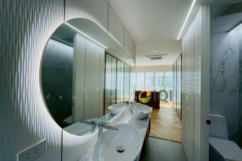 Townhouse in Watthana, Bangkok, Thailand 5 bedrooms № 161624 - photo 30