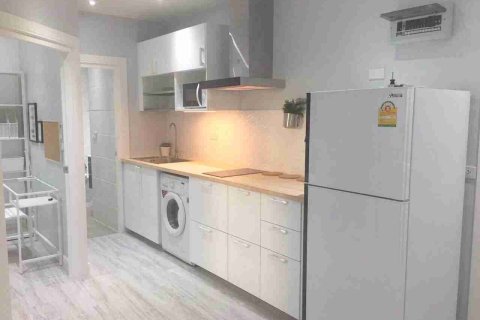 Condo in Phaya Thai, Bangkok, Thailand, 2 bedrooms № 183360 - photo 4