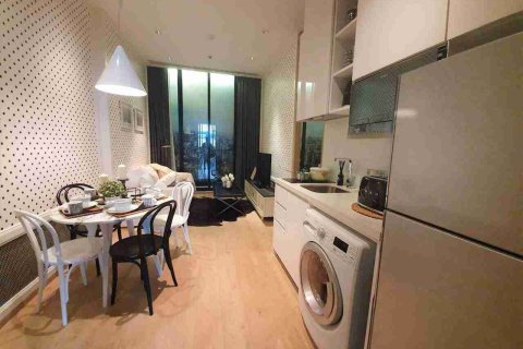 Condo in Bangkok, Thailand, 1 bedroom № 183358 - photo 9